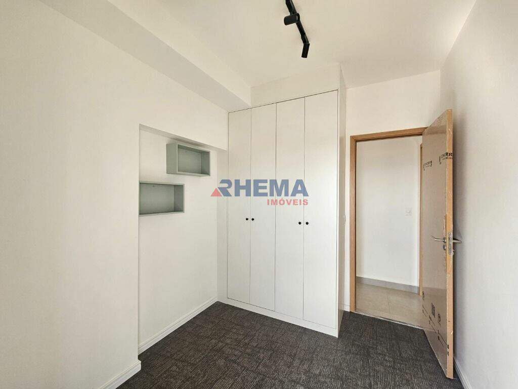 Apartamento à venda no Ponta da Praia: 