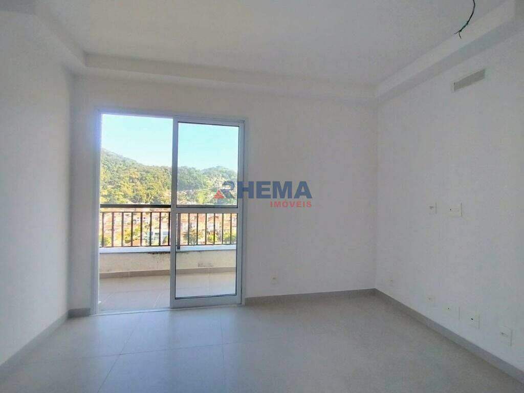 Apartamento Garden à venda no Marapé: 