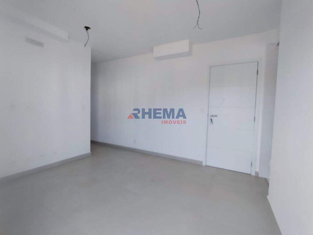 Apartamento Garden à venda no Marapé: 