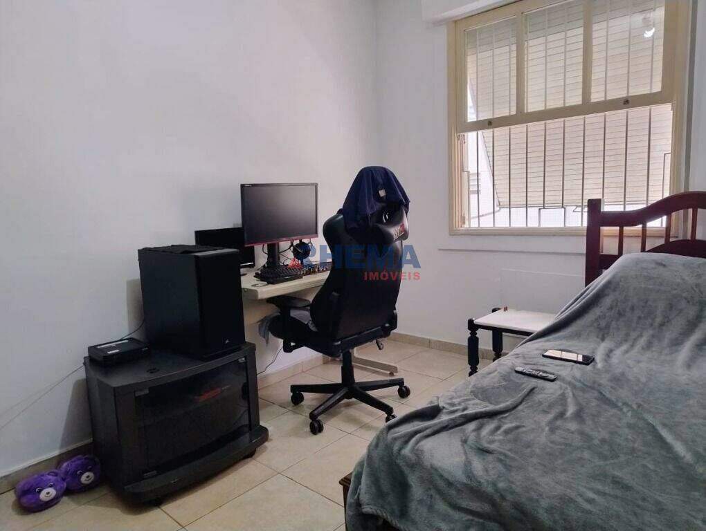 Apartamento à venda no Ponta da Praia: 
