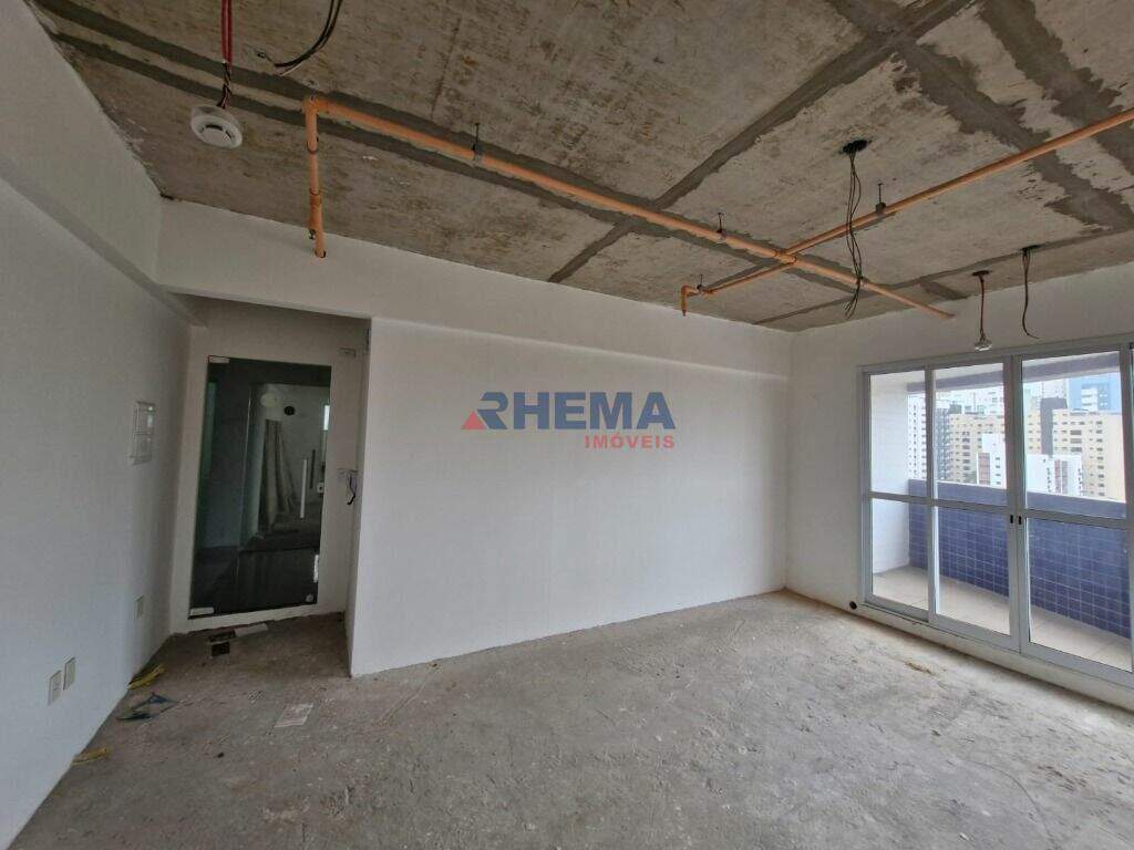 Sala à venda no Ponta da Praia: 