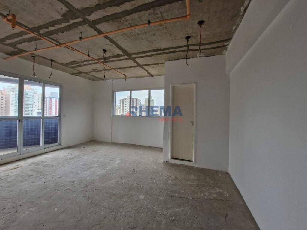 Sala à venda no Ponta da Praia: 