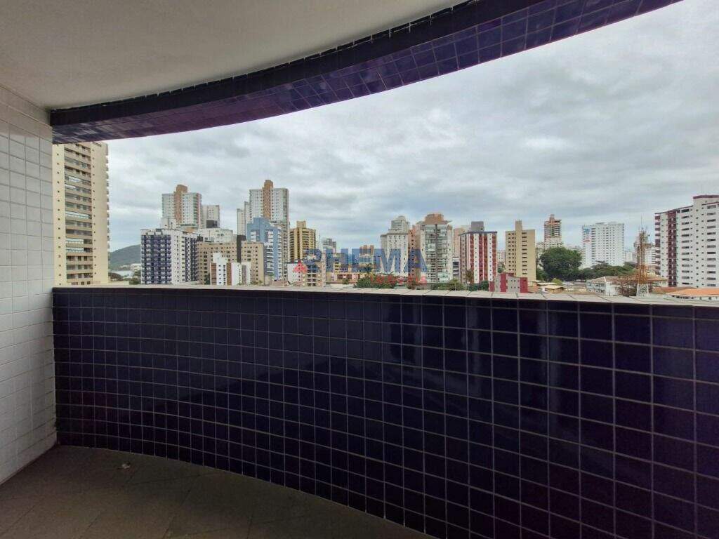 Sala à venda no Ponta da Praia: 