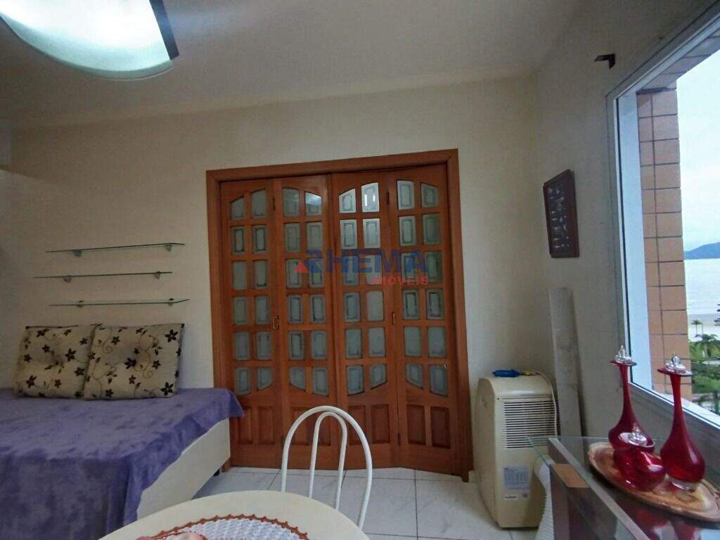 Apartamento à venda no Embaré: 