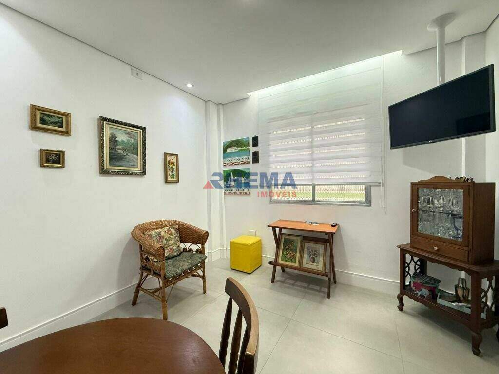 Apartamento à venda no Ponta da Praia: 