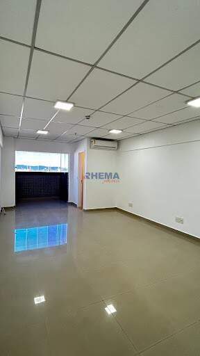 Sala à venda no Encruzilhada: 