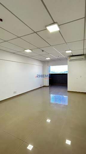 Sala à venda no Encruzilhada: 
