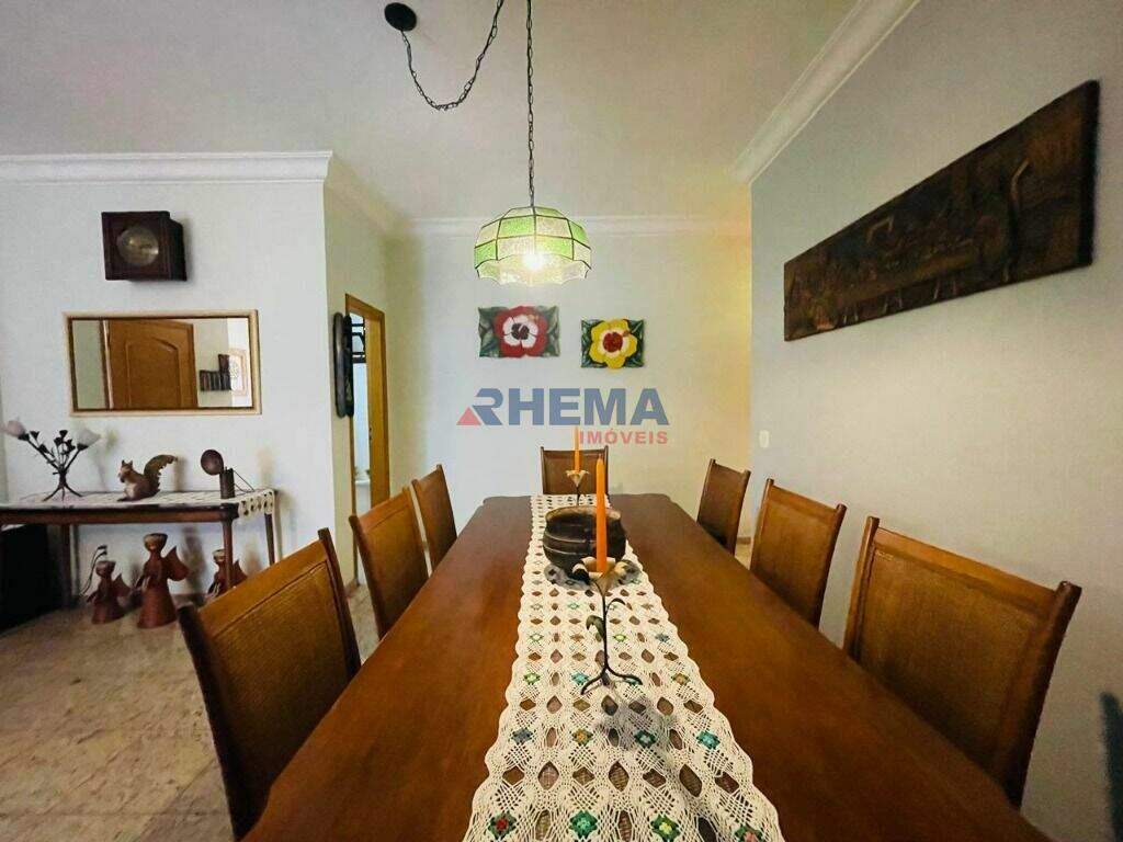 Apartamento à venda no Embaré: 