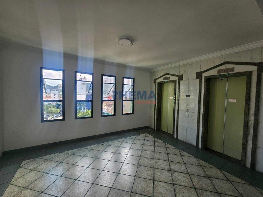 Sala à venda no Encruzilhada: 