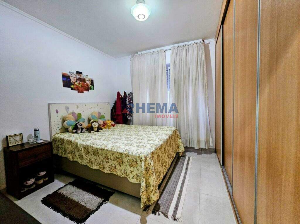 Apartamento à venda no Ponta da Praia: 