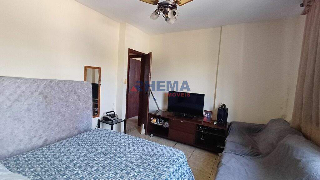 Apartamento à venda no Ponta da Praia: 