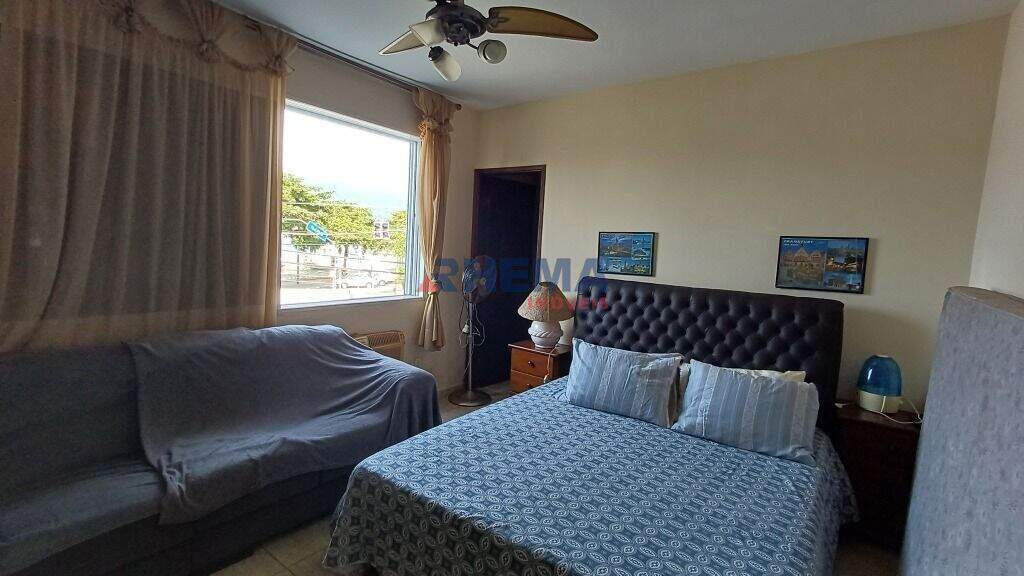 Apartamento à venda no Ponta da Praia: 