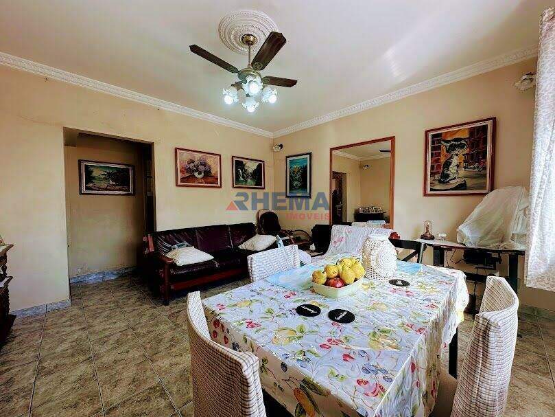 Apartamento à venda no Embaré: 