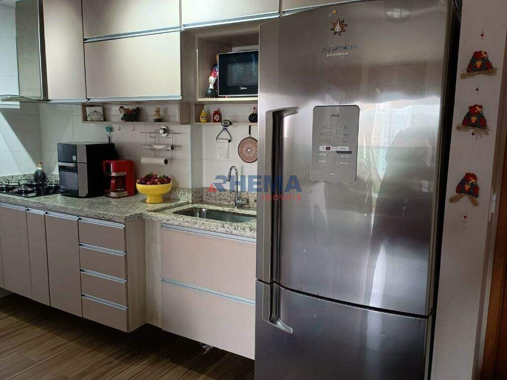 Apartamento à venda no Embaré: 