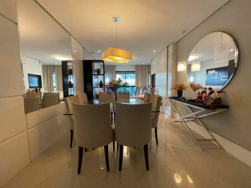 Apartamento à venda no Ponta da Praia: 