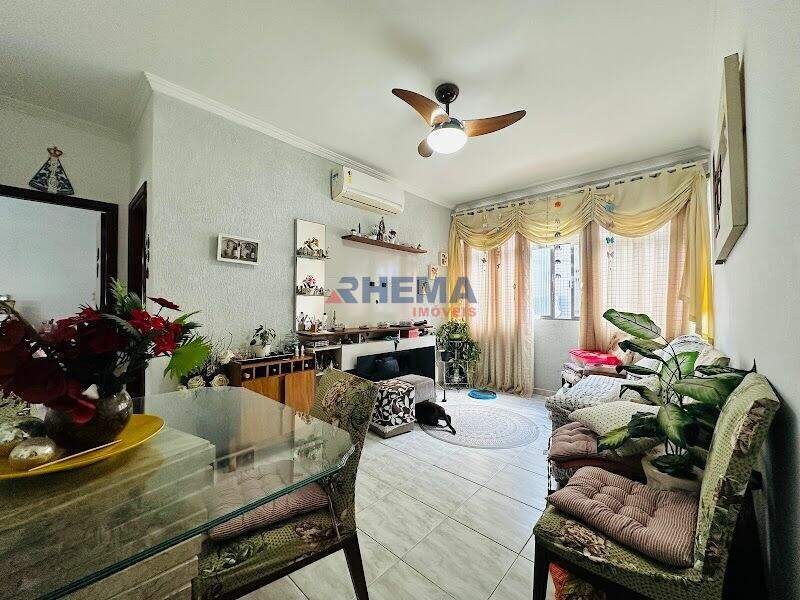 Apartamento à venda no Embaré: 