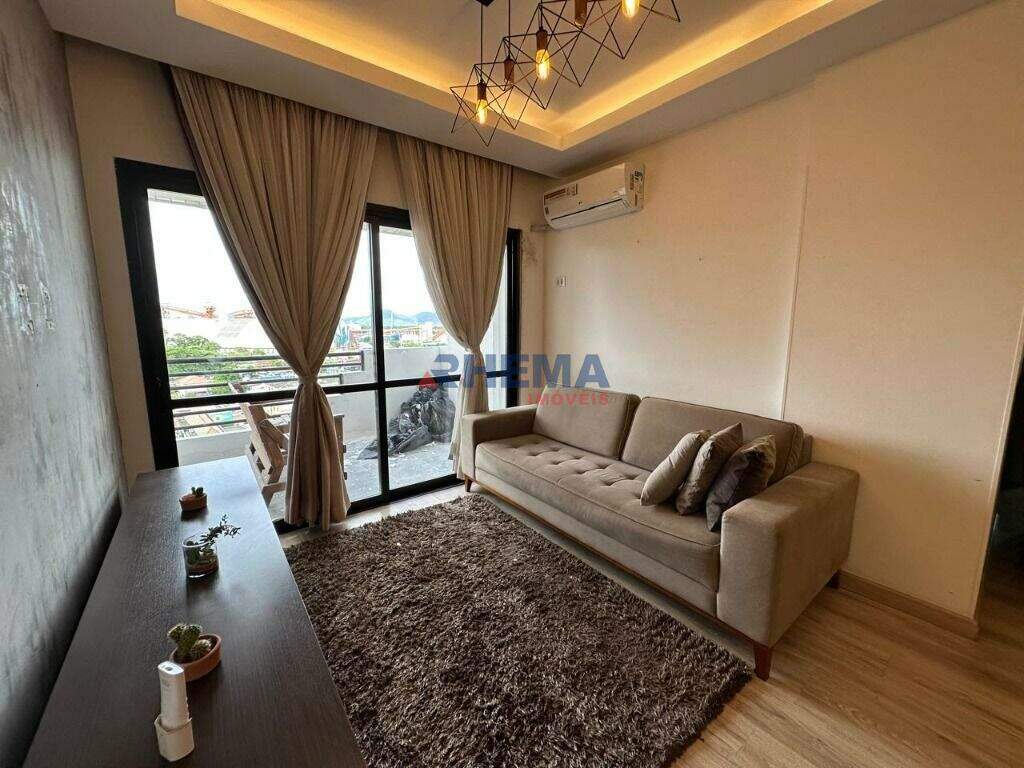 Apartamento à venda no Ponta da Praia: 