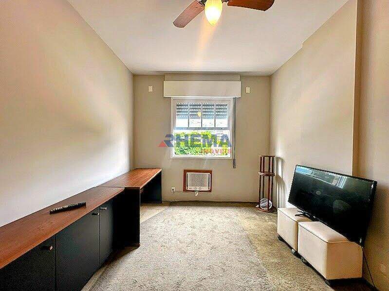 Apartamento à venda no Ponta da Praia: 