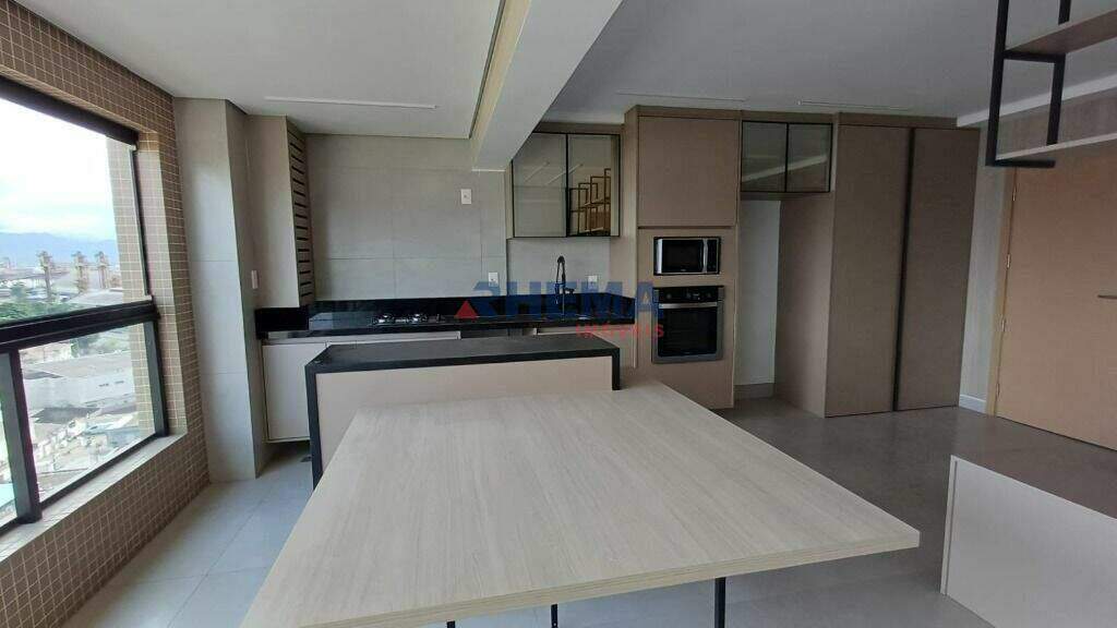 Apartamento à venda no Ponta da Praia: 