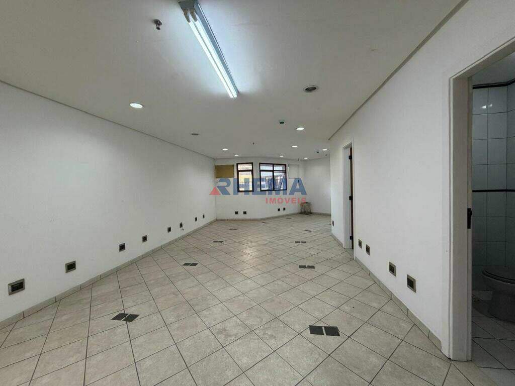 Sala à venda no Vila Nova: 