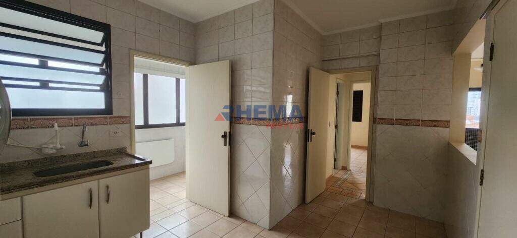 Apartamento à venda no Embaré: 