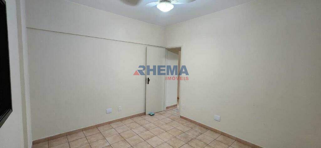 Apartamento à venda no Embaré: 