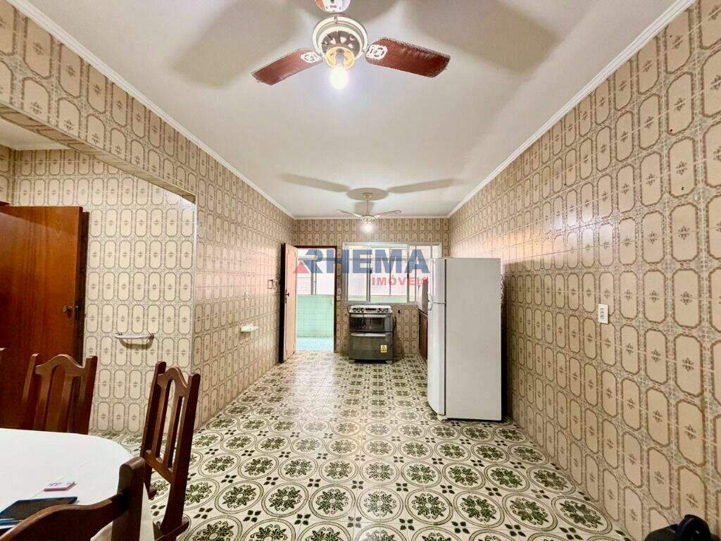 Apartamento à venda no Ponta da Praia: 
