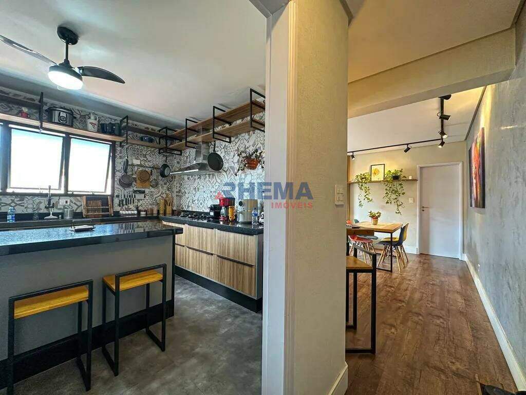 Apartamento à venda no Embaré: 