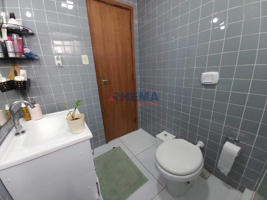 Apartamento à venda no Ponta da Praia: 