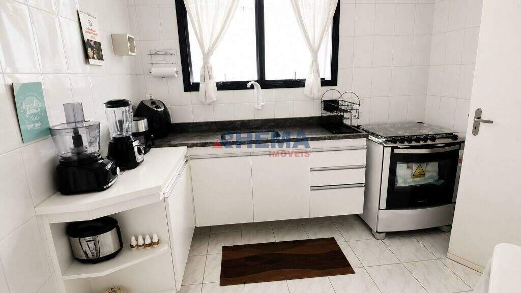 Apartamento à venda no Embaré: 