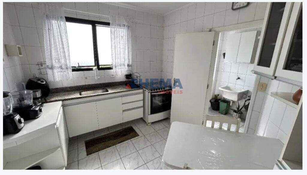 Apartamento à venda no Embaré: 