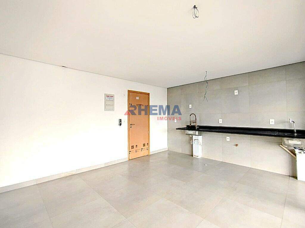 Apartamento à venda no Ponta da Praia: 