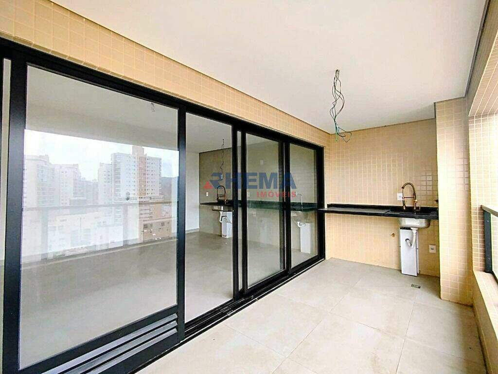 Apartamento à venda no Ponta da Praia: 