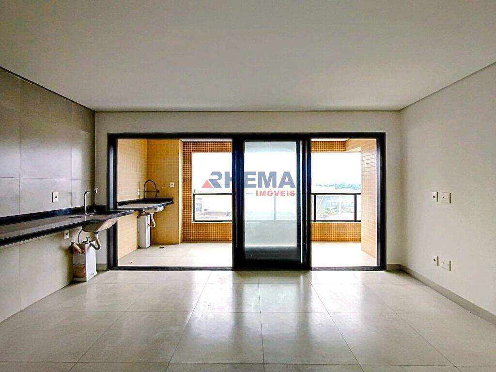 Apartamento à venda no Ponta da Praia: 