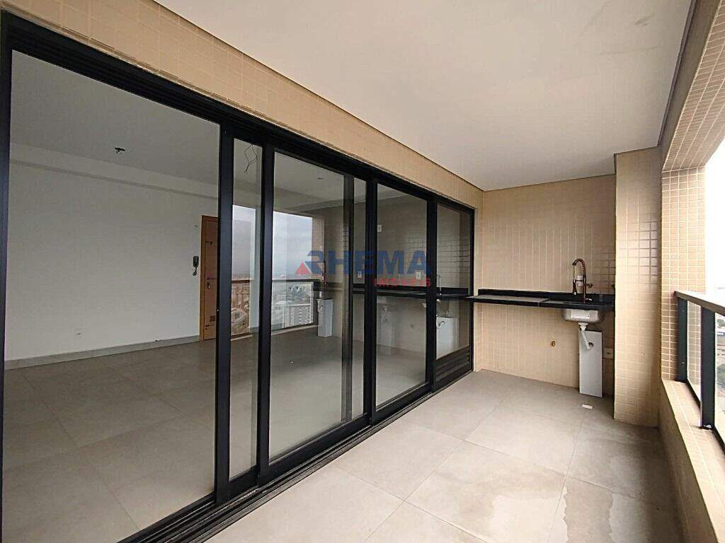 Apartamento à venda no Ponta da Praia: 