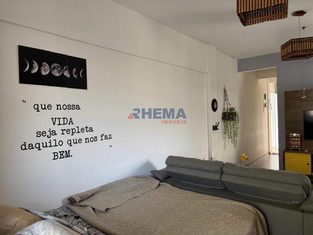 Apartamento à venda no Ponta da Praia: 