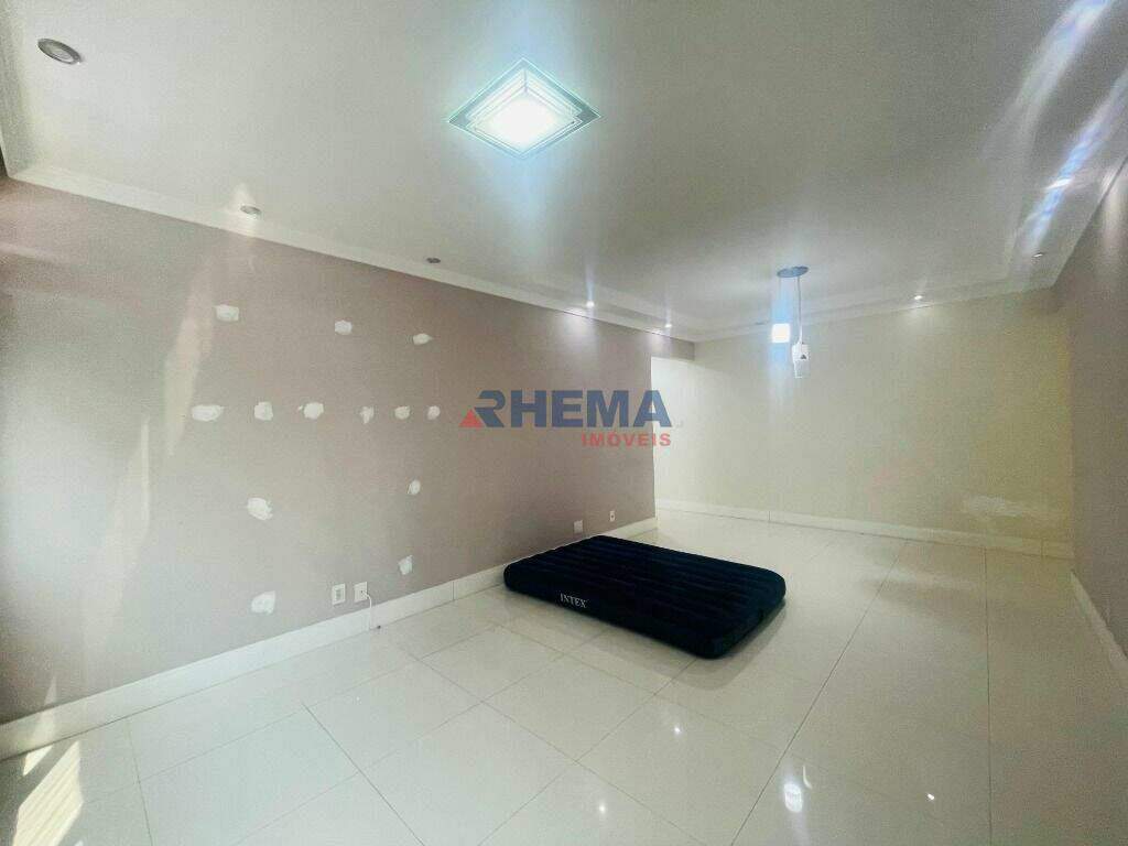 Apartamento à venda no Ponta da Praia: 