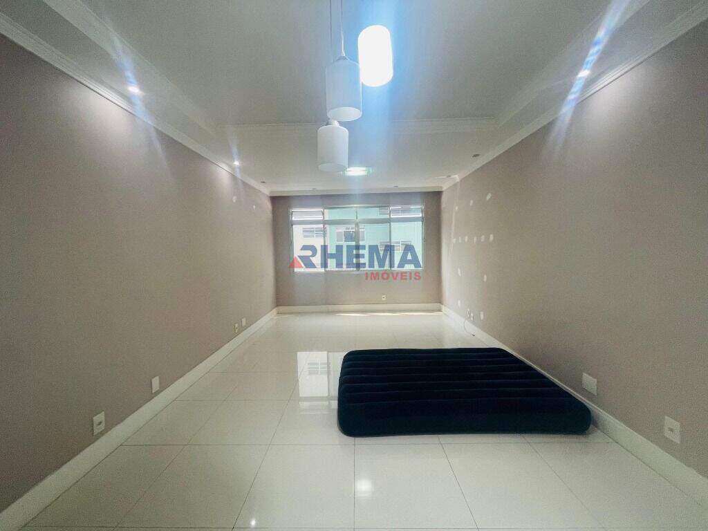 Apartamento à venda no Ponta da Praia: 