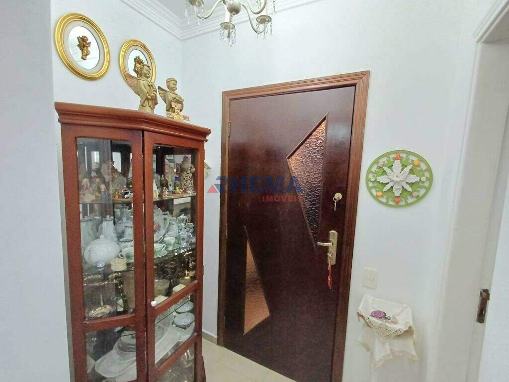 Apartamento à venda no Ponta da Praia: 