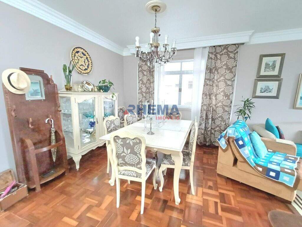 Apartamento à venda no Ponta da Praia: 