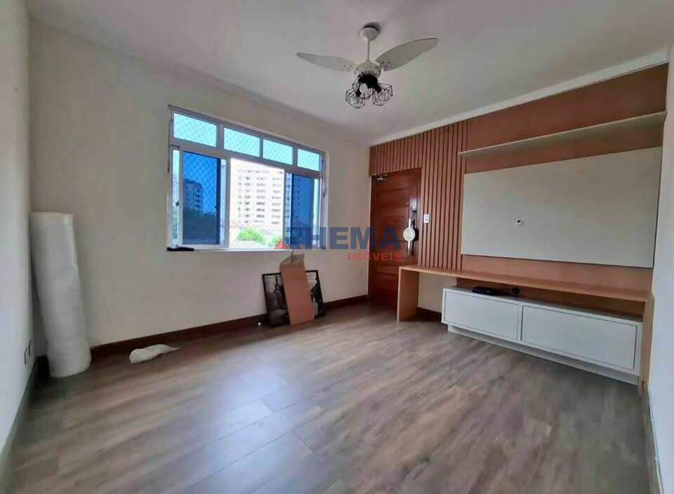 Apartamento à venda no Ponta da Praia: 
