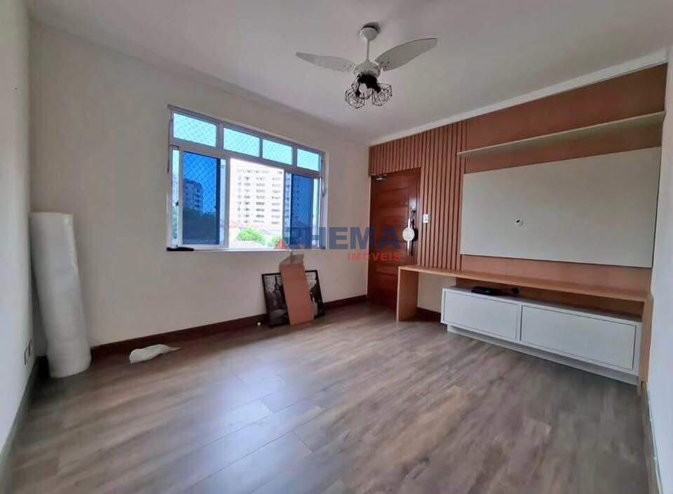 Apartamento à venda no Ponta da Praia: 