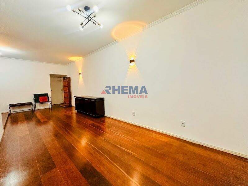 Apartamento à venda no Embaré: 