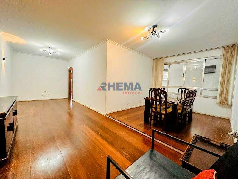 Apartamento à venda no Embaré: 