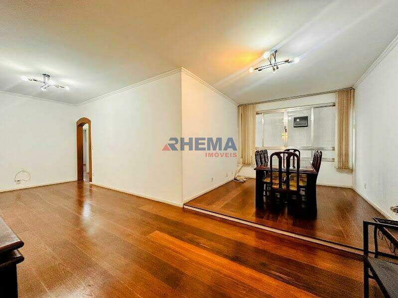 Apartamento à venda no Embaré: 