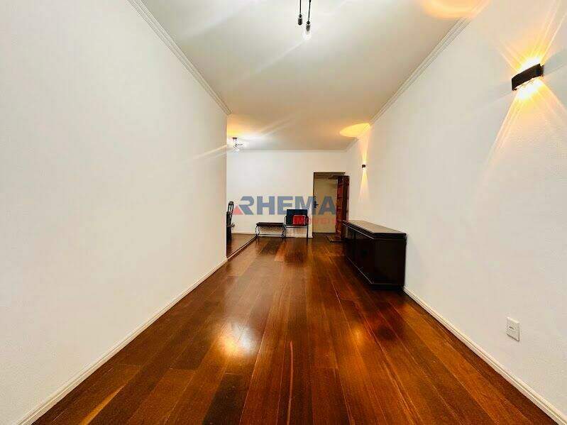 Apartamento à venda no Embaré: 