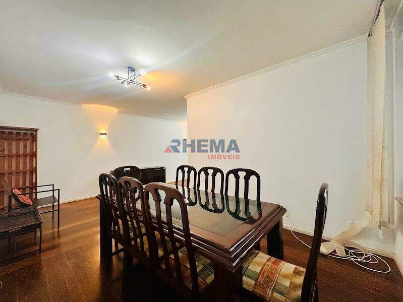 Apartamento à venda no Embaré: 