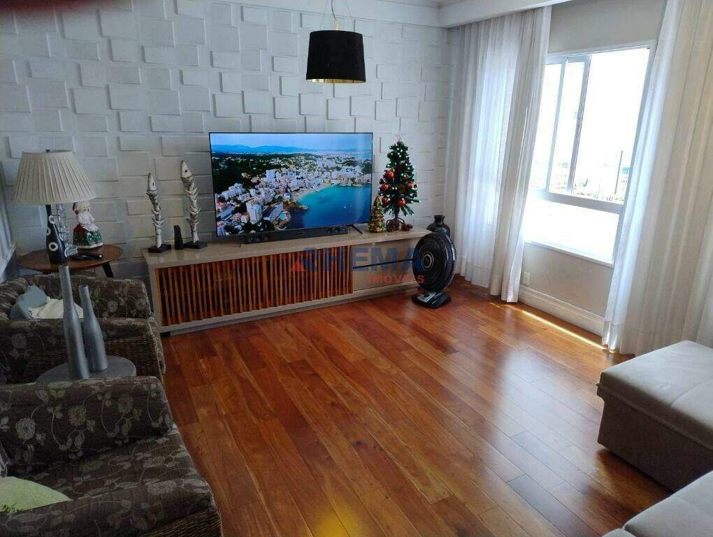 Apartamento à venda no Ponta da Praia: 