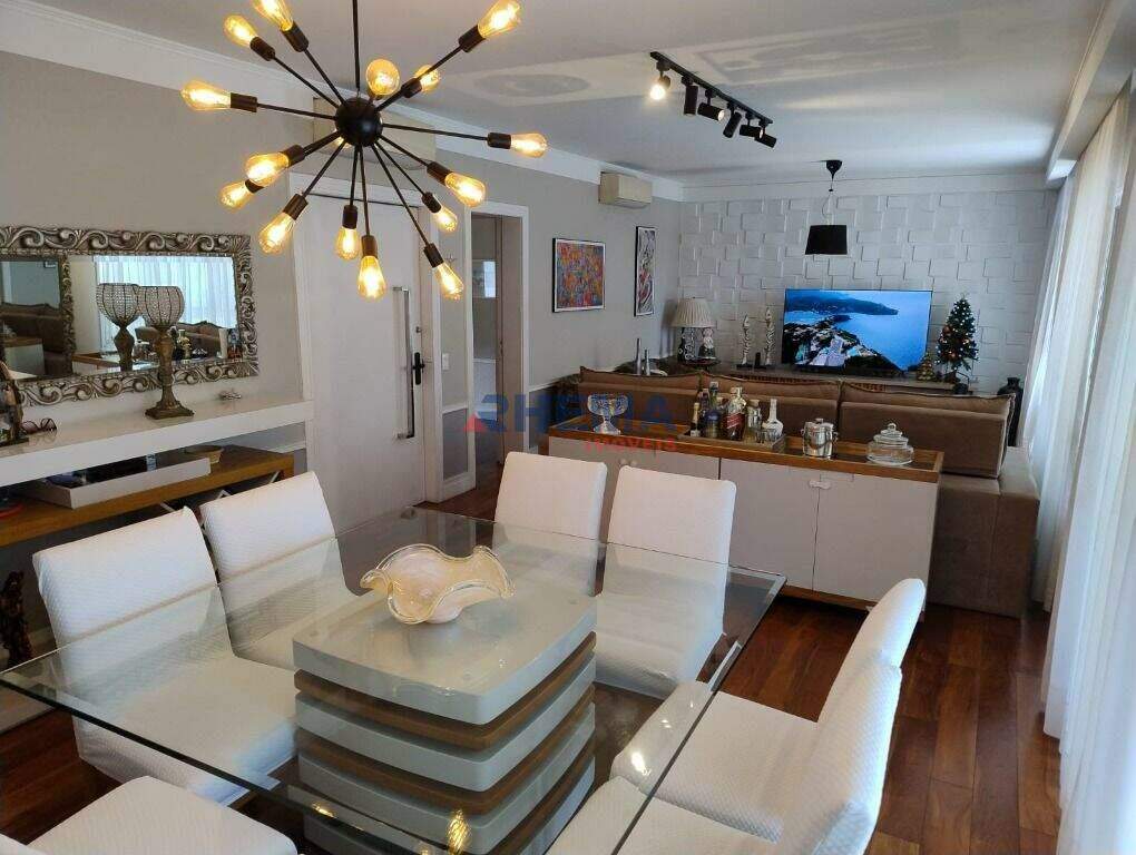 Apartamento à venda no Ponta da Praia: 
