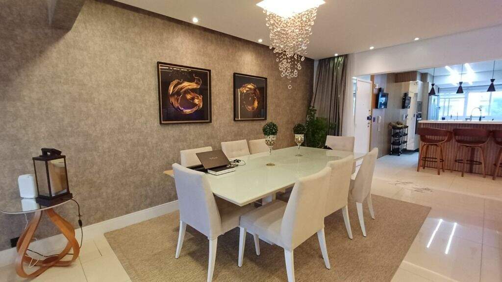 Apartamento à venda no Ponta da Praia: 